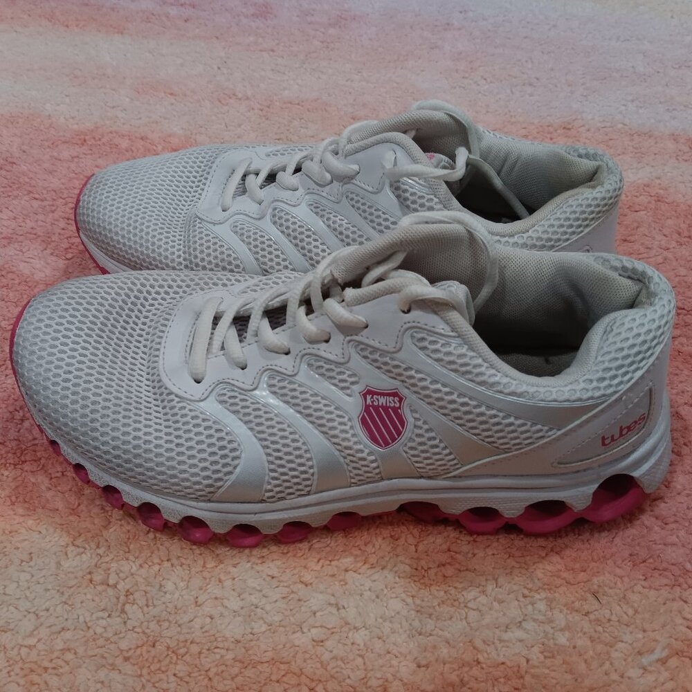 White & pink K Swiss Tubes / woman size 9.5